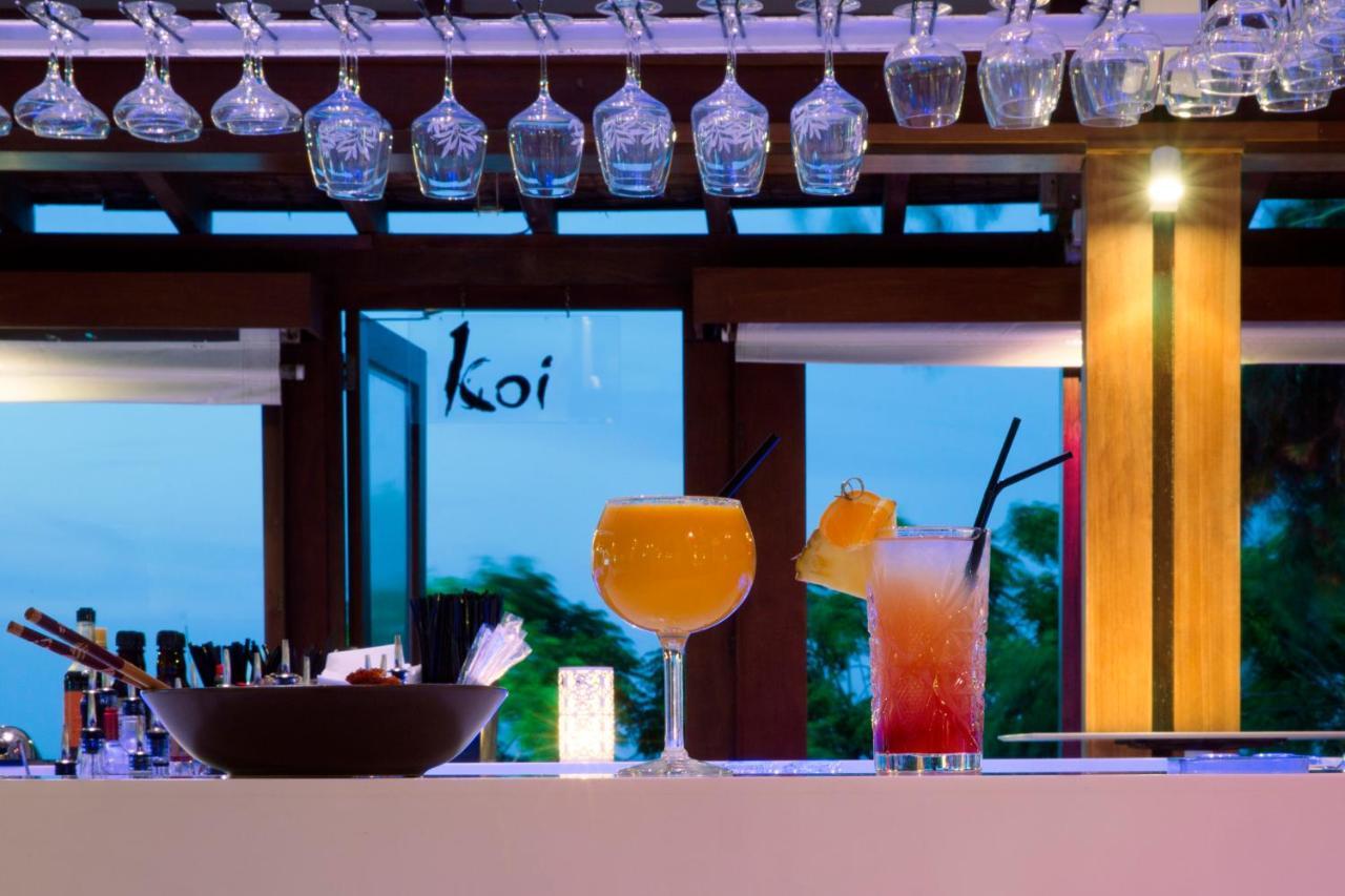 Capo Bay Hotel Протарас Екстериор снимка The bar at the Koi restaurant