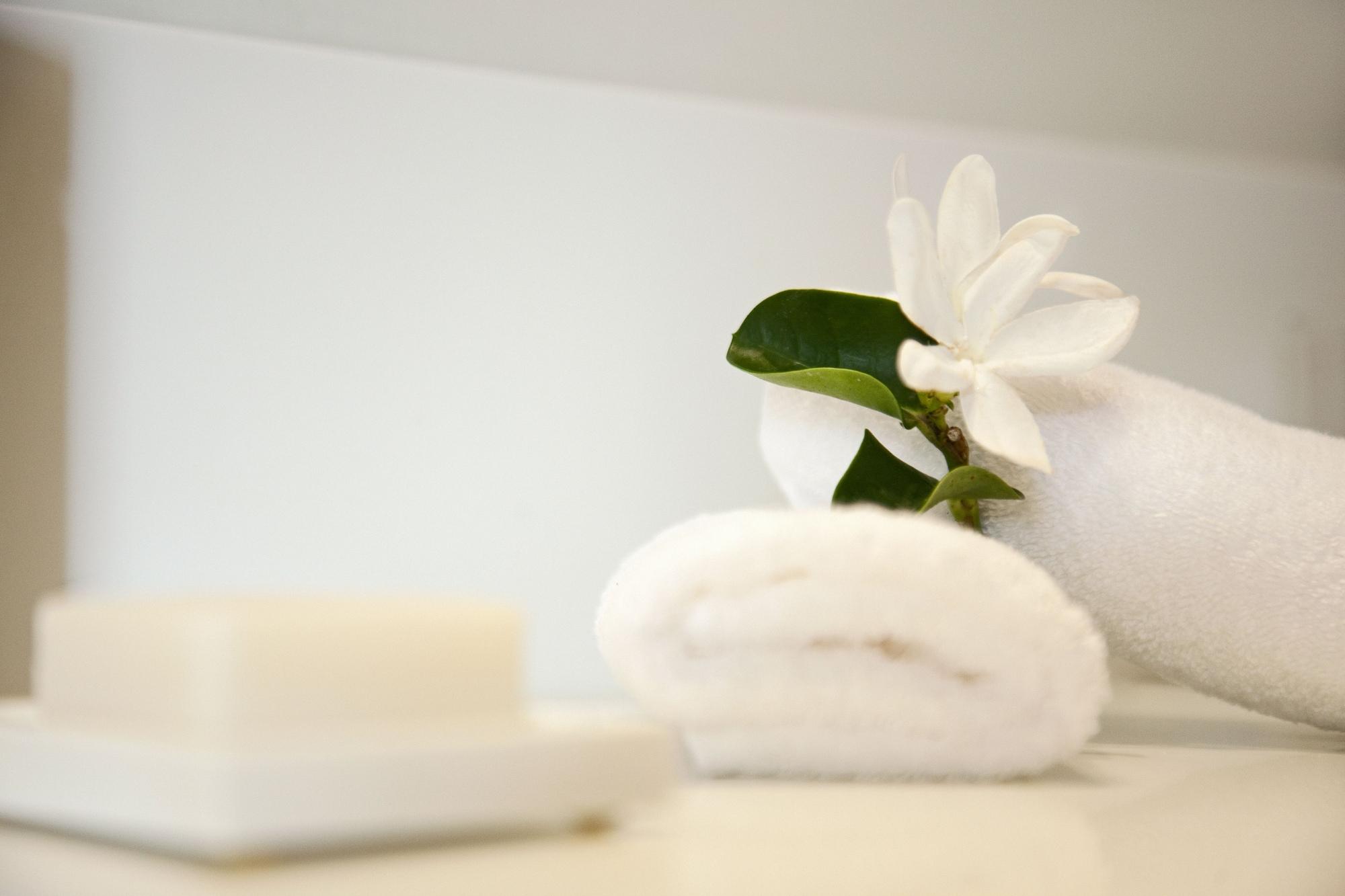 Capo Bay Hotel Протарас Екстериор снимка A spa
