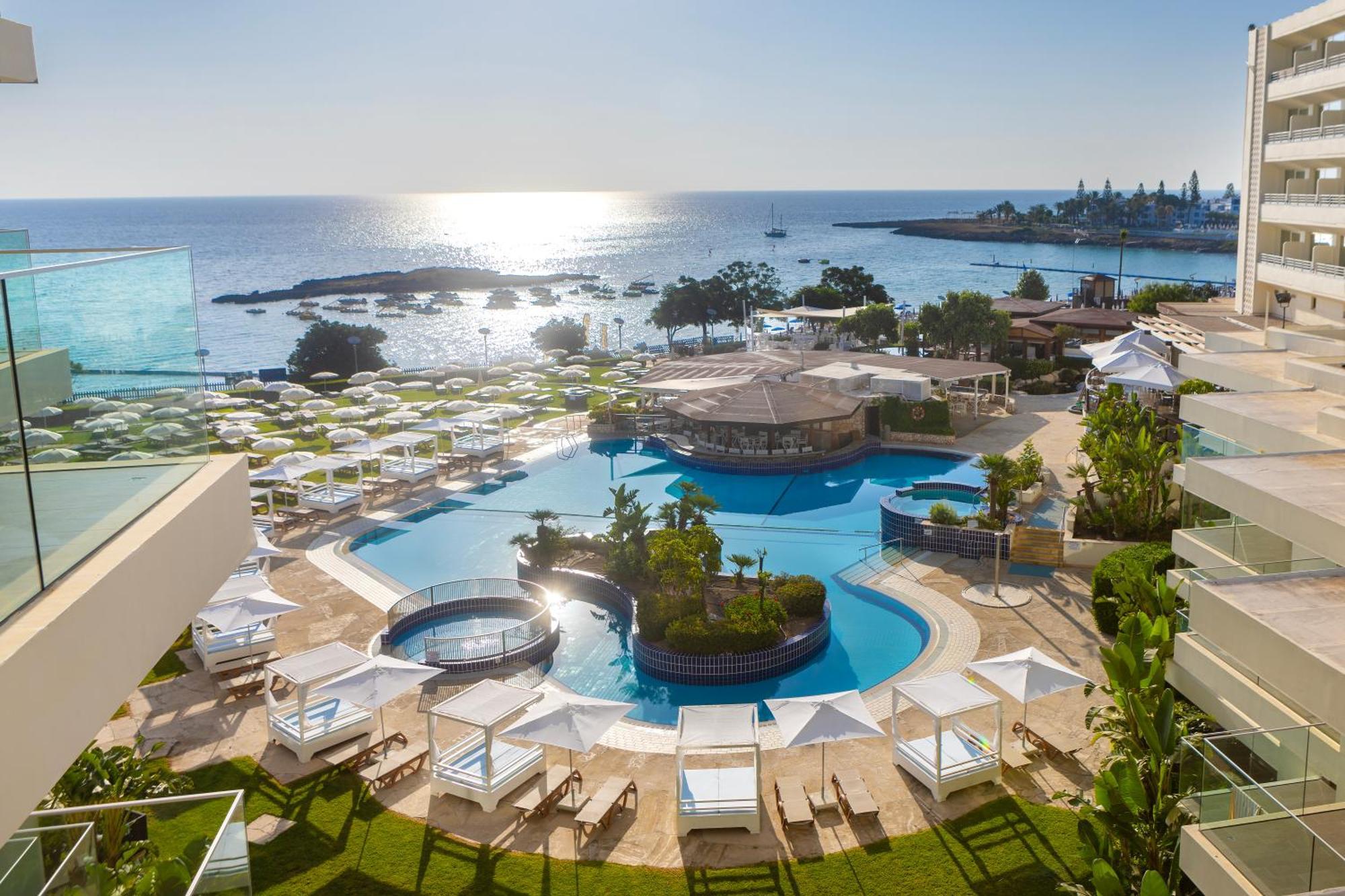 Capo Bay Hotel Протарас Екстериор снимка The resort's main pool